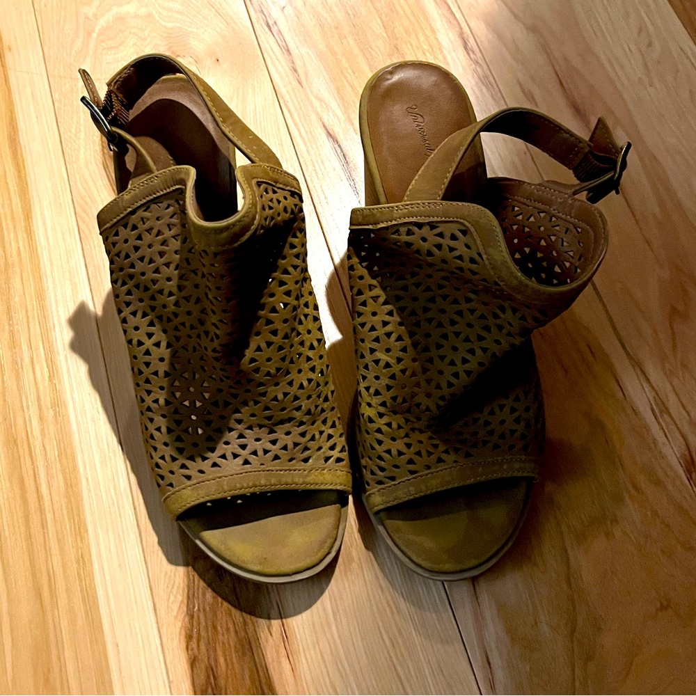 Faux Suede Booties 🤎